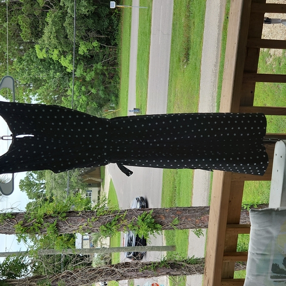 BLACK AND WHITE POLKA DOT WITH GATHERED STITCHING AROUND NECKLINE AND WAIST - Picture 4 of 6
